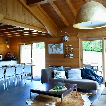 Chalet Grand Le Trappeur - *